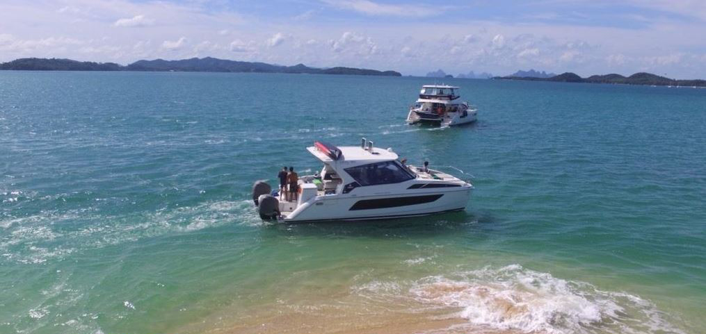 Luxury Power Catamaran Shashi Phuket